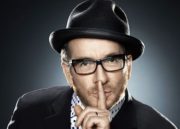 Elvis Costello pide a sus fans que pirateen su disco