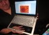 Intel Nikiski, prototipo de portátil con trackpad transparente en IDF 2012