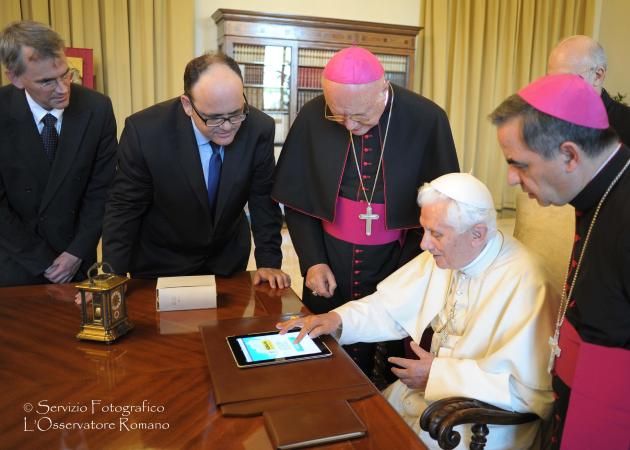 Benedicto ipad twitter Benedicto XVI se creará una cuenta en Twitter