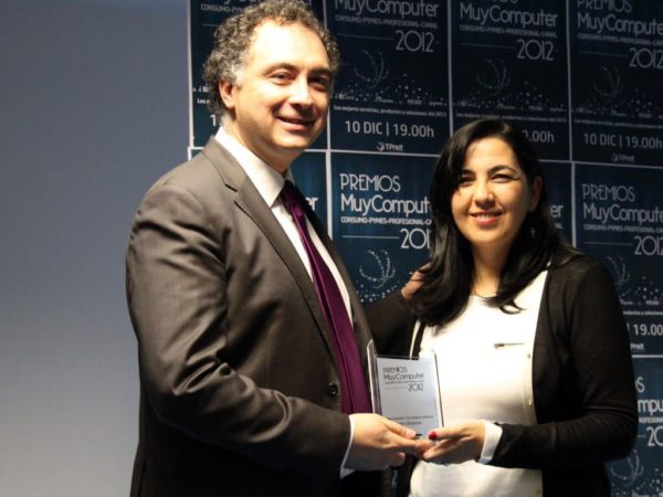 Mejor Solución Tecnológica Hardware - Intel Ultrabook - Beatriz Perez Mejor Solución Tecnológica Hardware Intel Ultrabook Beatriz Perez 600x450 Premios MuyComputer 2012, todo un éxito