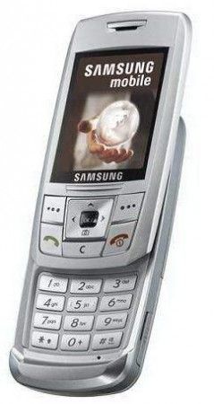 samsung sgh e250 2 239x450 Los diez peores móviles de todos los tiempos