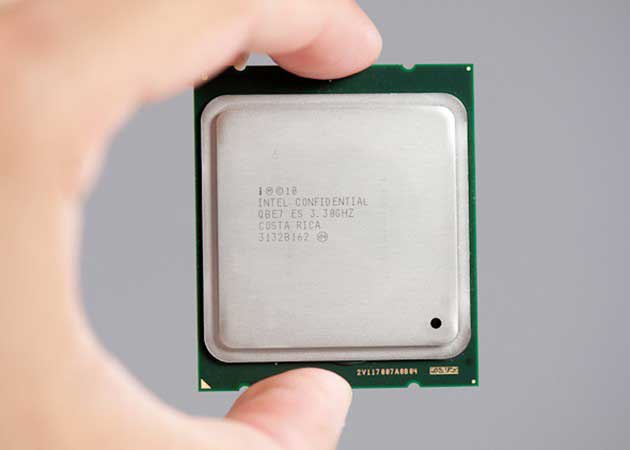 IntelSandyBridge-E-1