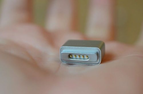 MacBook-Pro-Retina-display-MagSafe2 adaptador