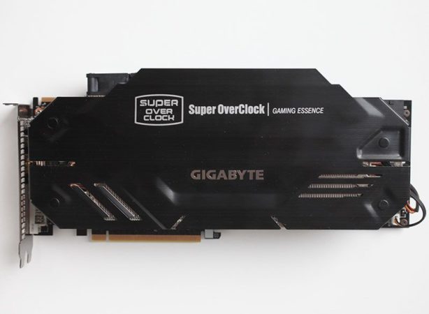 Gigabyte-s-SuperClock-WindForce5x-HD-7970-Monster-Tested-2