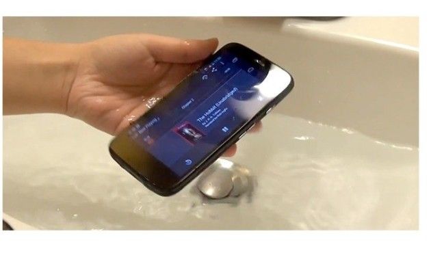 Moto G es resistente al agua o'3m1x