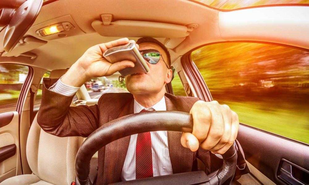 Una tecnología impedirá arrancar el coche si el conductor está borracho