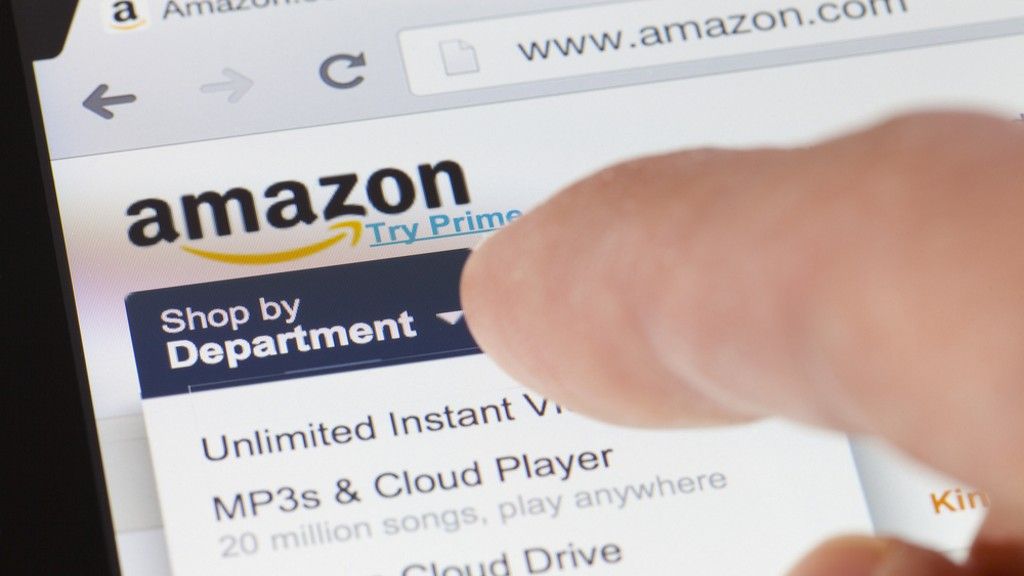 Amazon, acusada de espiar los perfiles en las redes sociales de sus usuarios