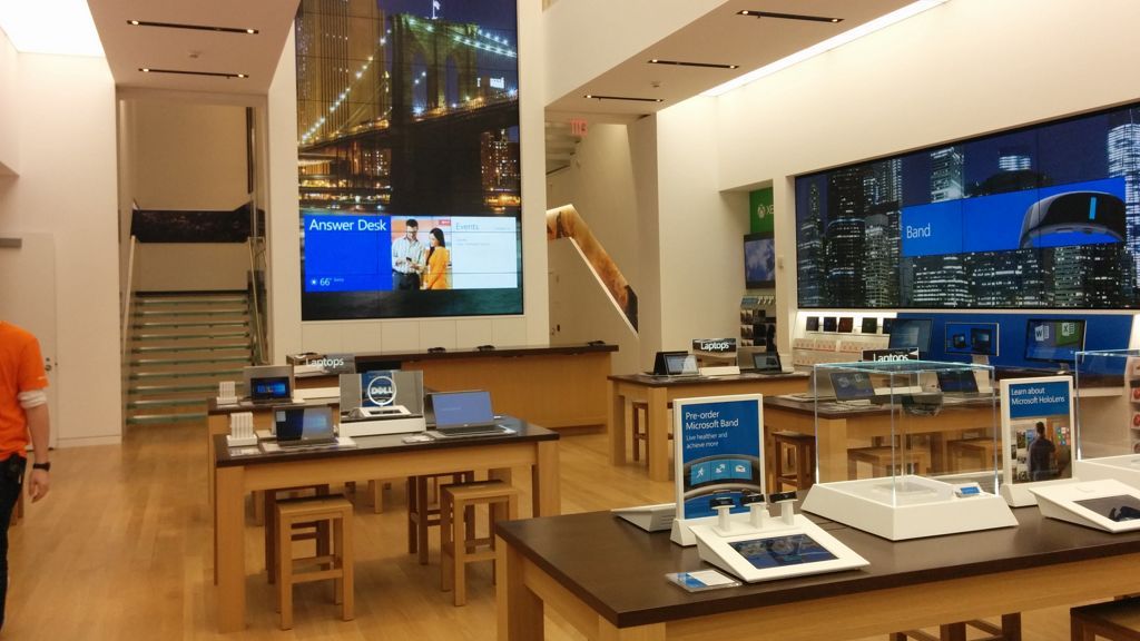 Microsoft abre su tienda insignia en la Quinta Avenida de Nueva York