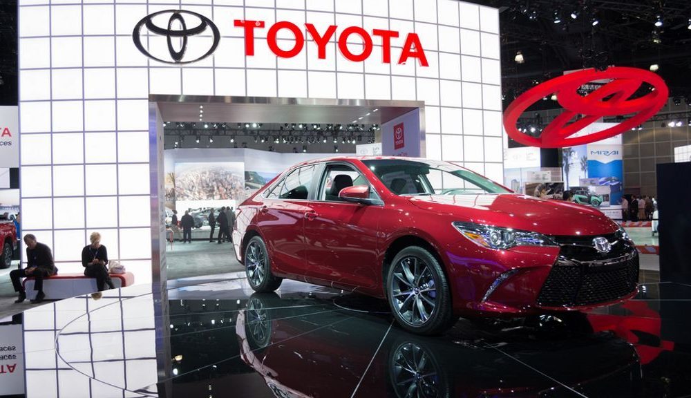 Toyota se apoyará en los conductores para sus coches autoconducidos