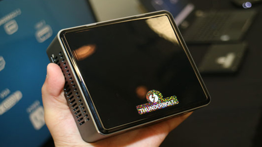 Intel NUC Baby Canyon