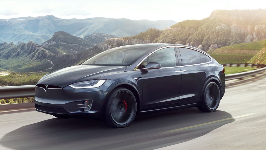 El conductor ignoró las advertencias en el accidente que implicó a un Tesla Model X con Autopilot activado