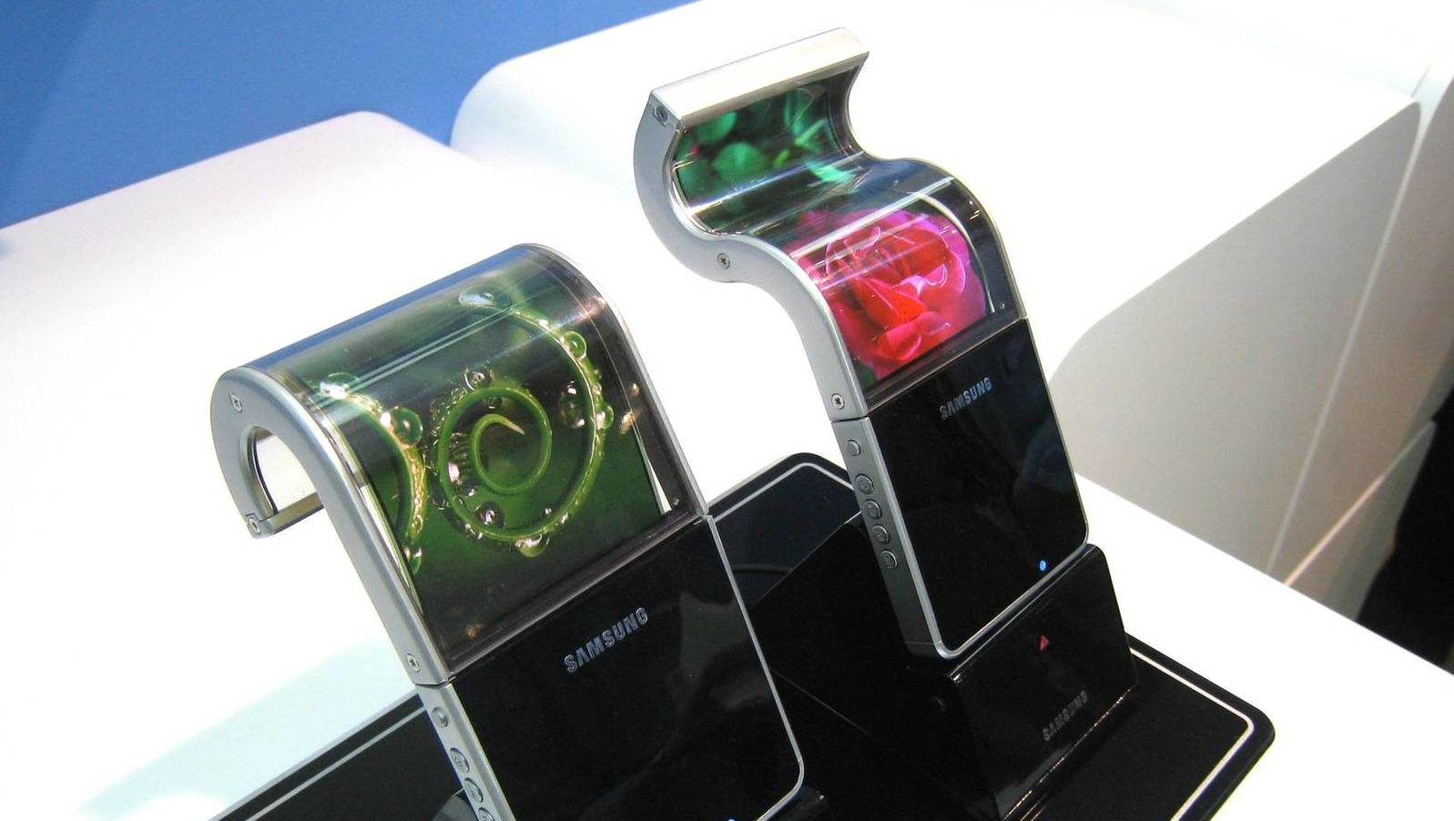 Samsung Pantallas Oled Flexible Irrompible