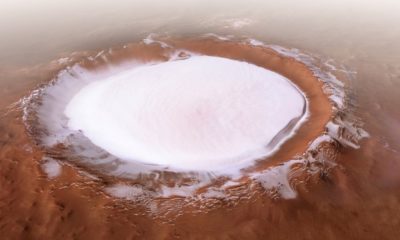 Así luce un enorme cráter helado en Marte, cortesía de la Mars Express 126