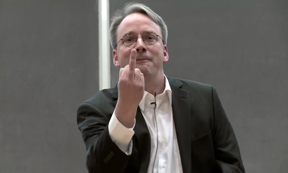 Linus Torvalds y Debian