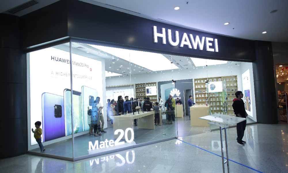 Trump retrasa bloqueo a Huawei