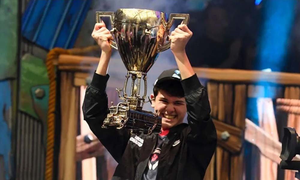 Bugha Fortnite camepon mundo 3 millones dolares 16 años