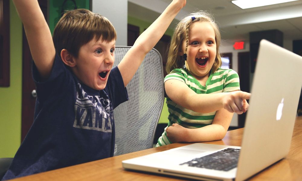 La sobrexposición de los niños a las pantallas