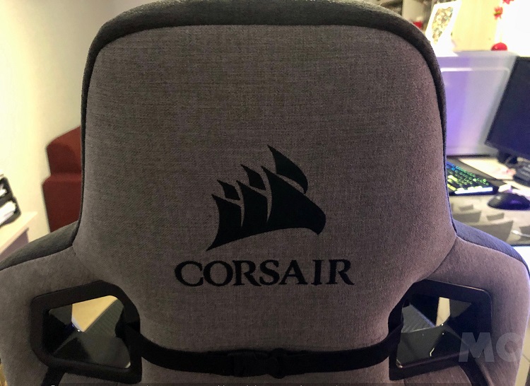 Silla de escritorio Corsair T3 Rush gamer ergonómica charcoal con