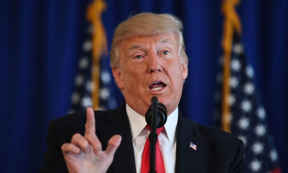 Twitter señala los mensajes de Trump sobre su supuesta victoria electoral
