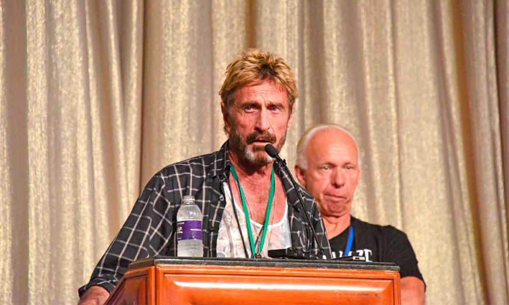 John McAfee se quita la vida tras una orden de extradición
