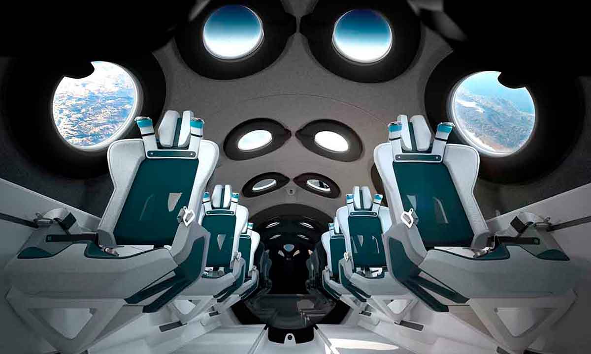 Elon Musk será uno de los primeros clientes de Virgin Galactic
