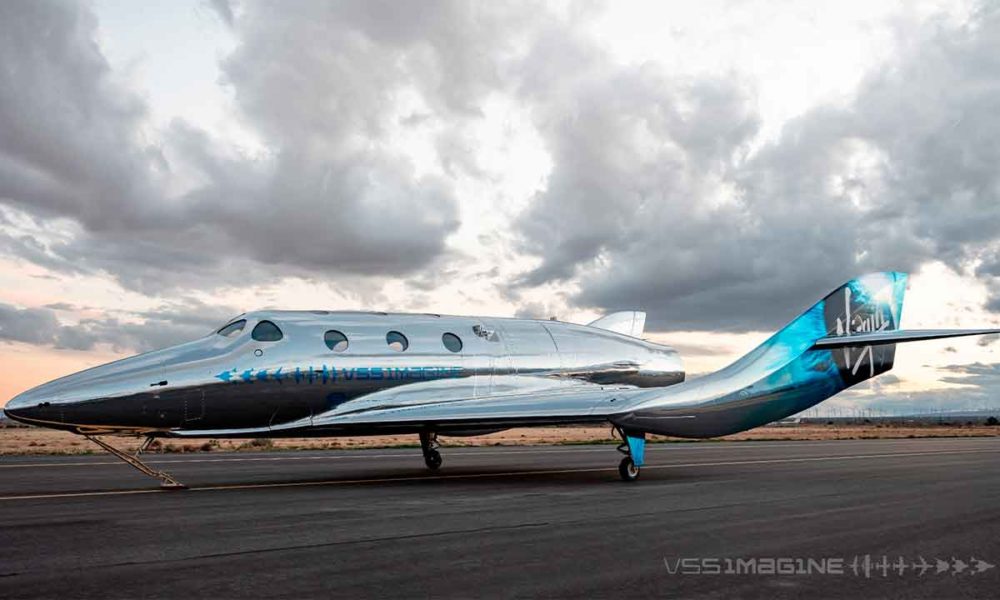 Virgin Galactic debutará en el turismo espacial en unas horas