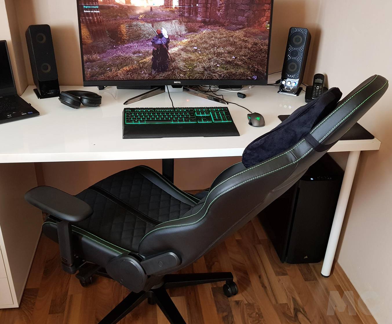 Razer Iskur: La primera silla gaming de Razer llega con un generoso soporte  lumbar