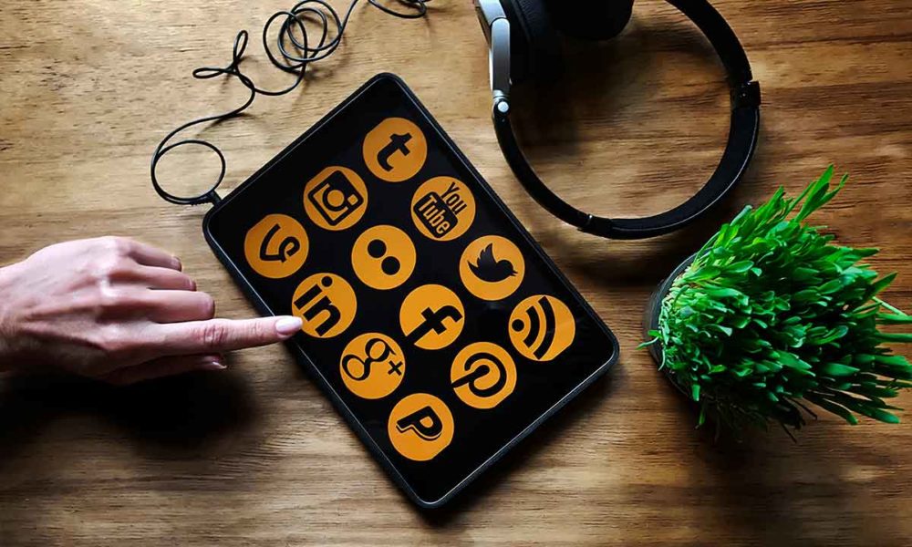 Redes sociales, en el ojo del huracán por las revelaciones de Facebook