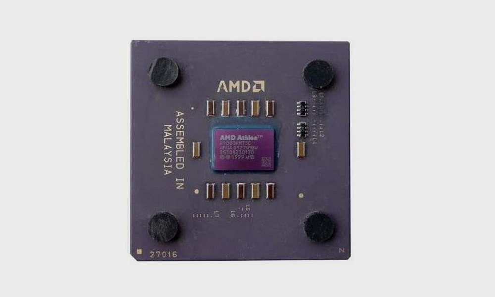 AMD K7 Athlon Thunderbird
