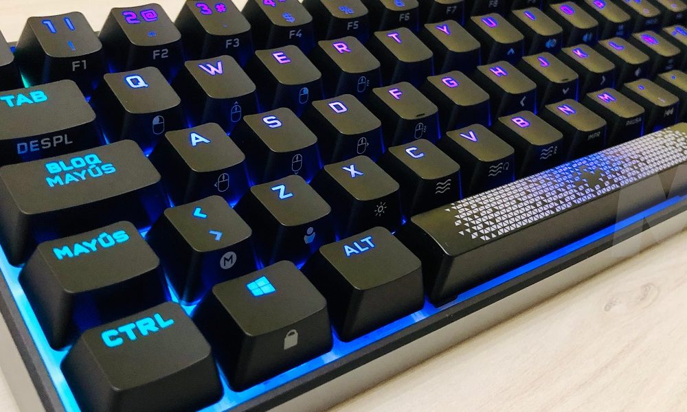 Corsair K65 RGB Mini