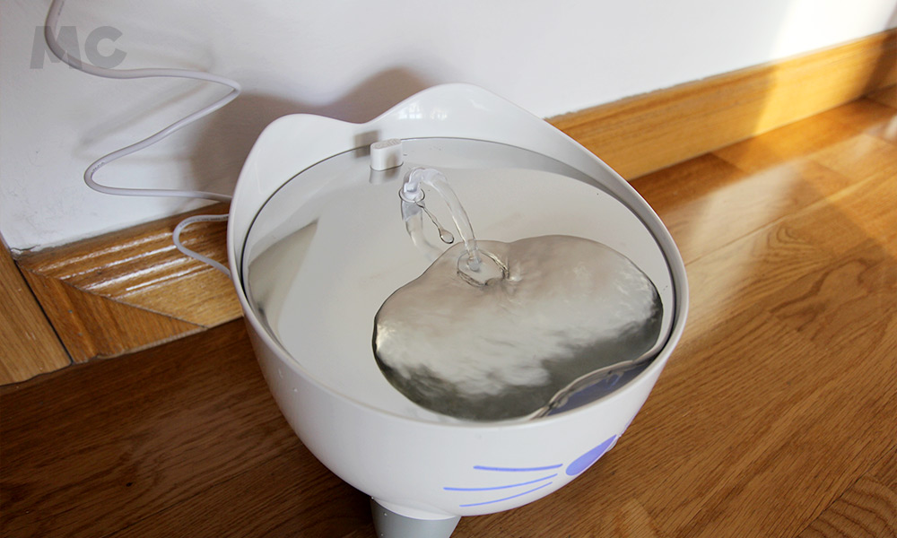 fuente inteligente catit pixi