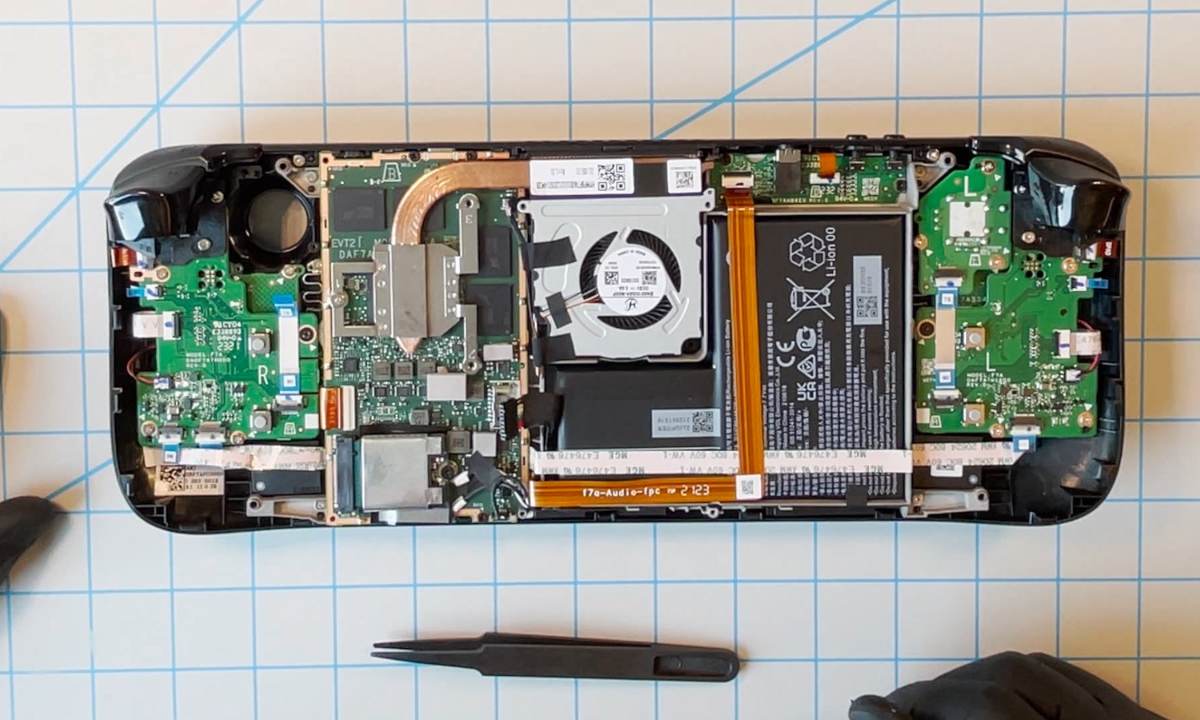 Steam Deck ya tiene repuestos en iFixit - MuyComputer.com