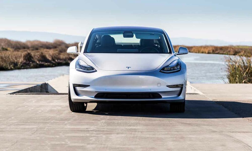 ¿La llave del coche implantada en la mano? Parece que sí...