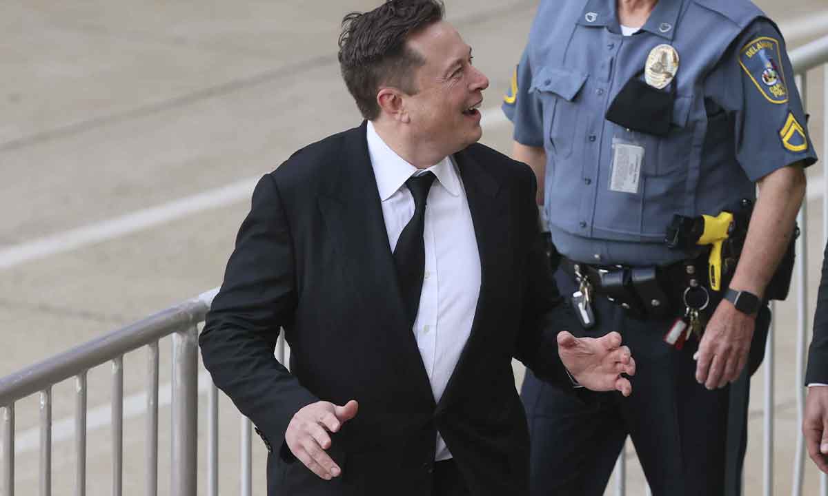 Elon Musk intenta retrasar el juicio con Twitter