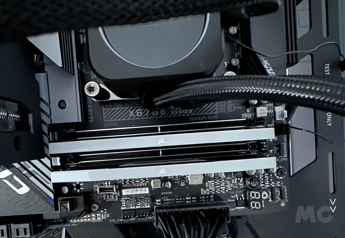 Corsair VENGEANCE RGB DDR5 AMD EXPO