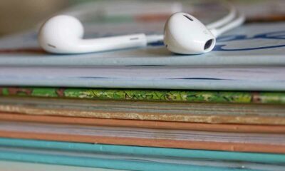 Apple prueba la IA en los audiolibros