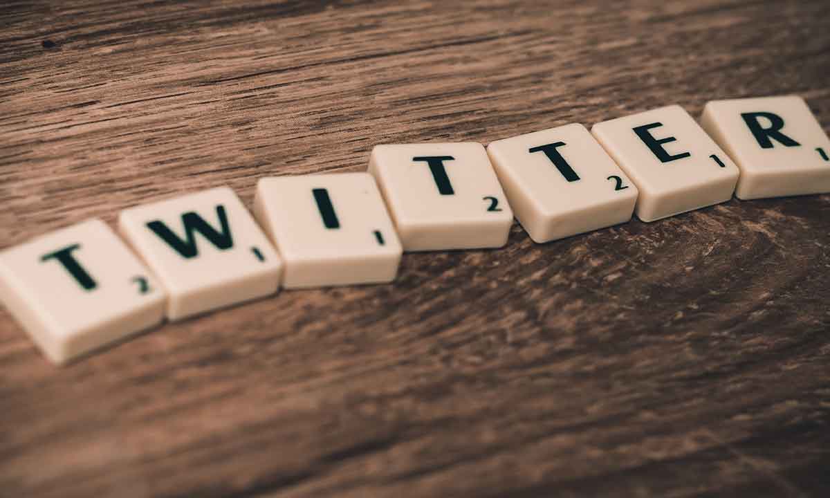 Twitter, demandada por no perseguir contenidos antisemitas