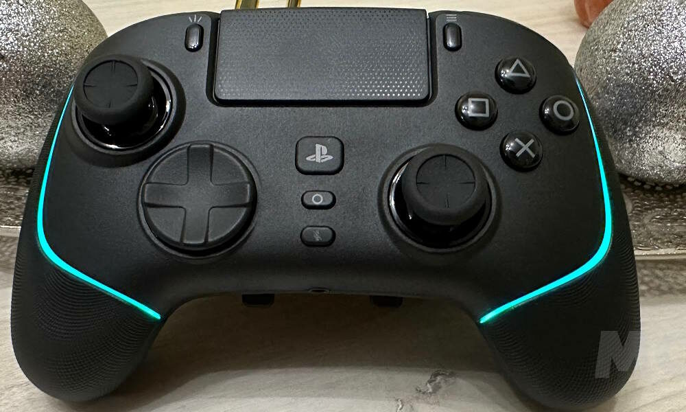 Razer Wolverine V2 Pro