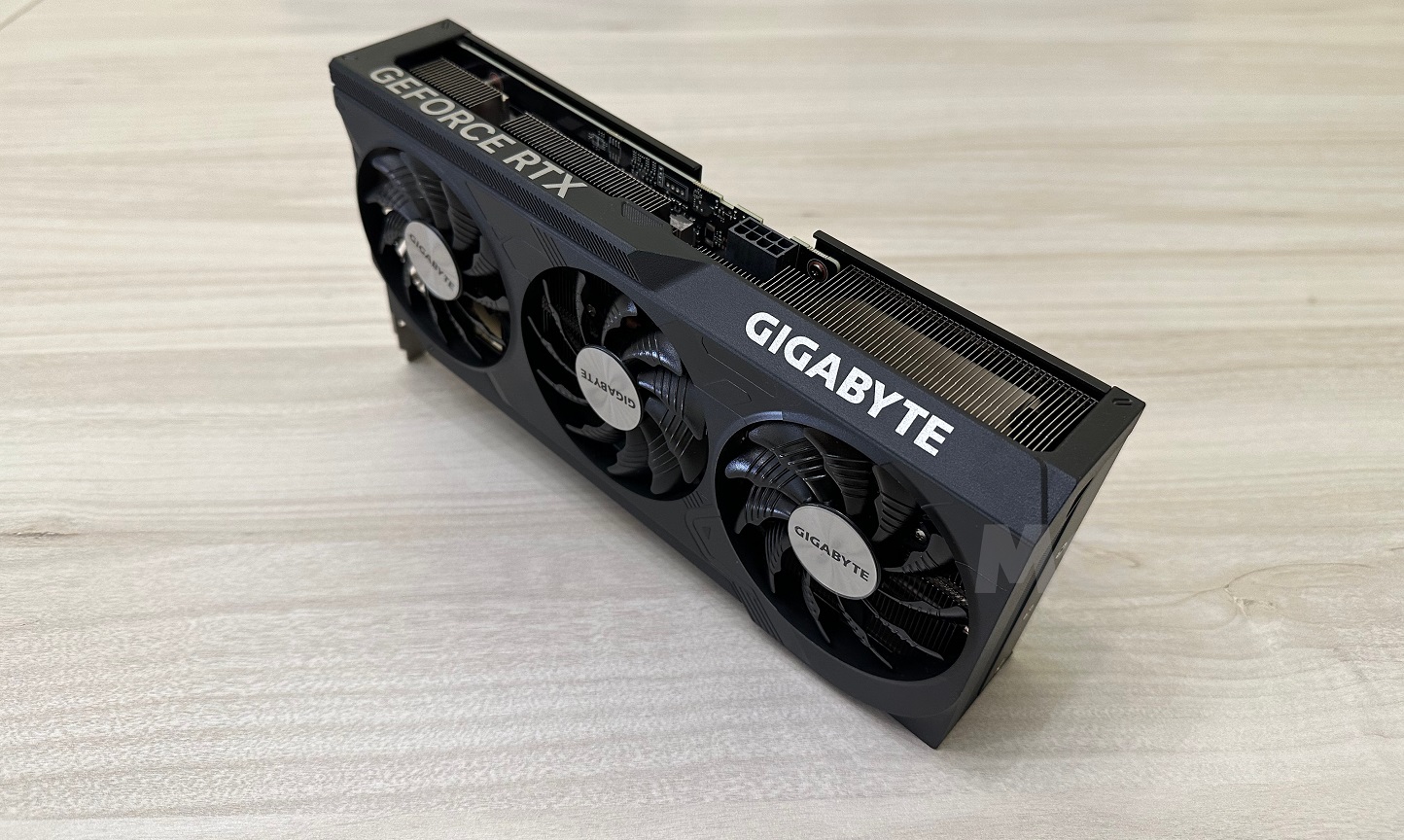 GIGABYTE GeForce RTX 4070 WindForce OC