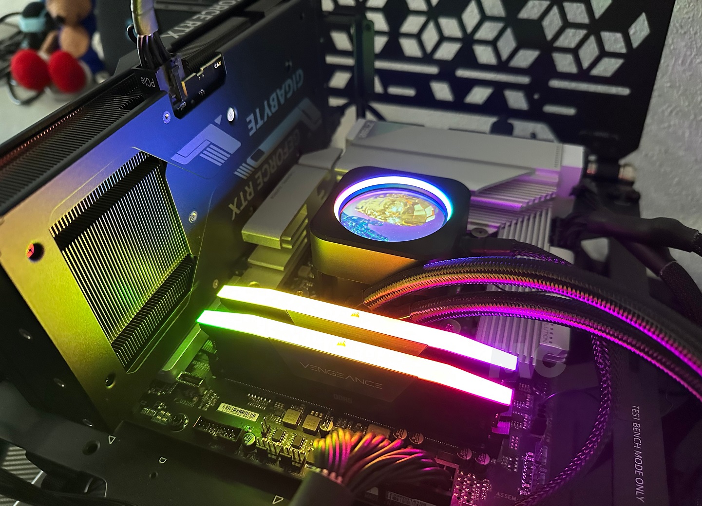 GIGABYTE GeForce RTX 4070 WindForce OC