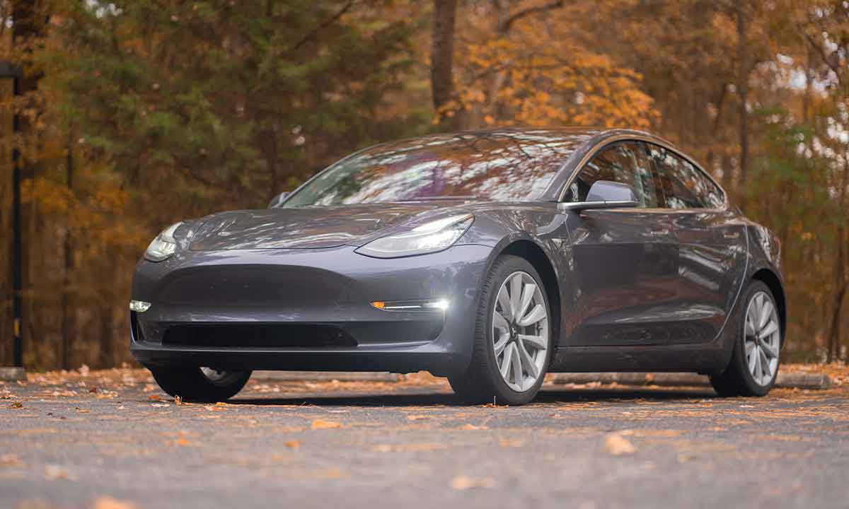 Tesla's Autopilot problem is much bigger than it seemed