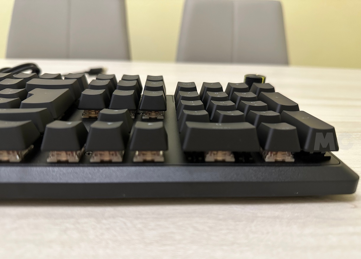CORSAIR K70 CORE, análisis: teclado gaming de gama media que apunta a la  gama alta