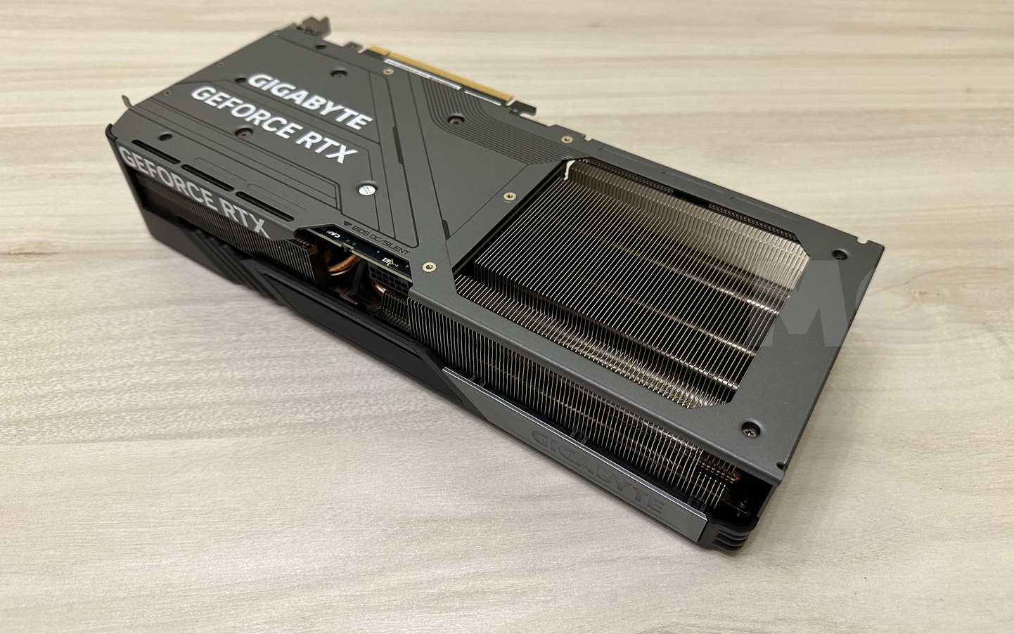 GIGABYTE GeForce RTX 4070 Ti SUPER GAMING OC