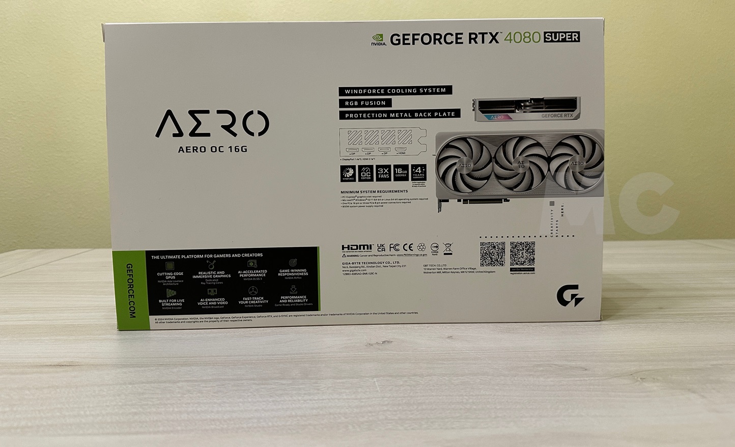 GIGABYTE GeForce RTX 4080 SUPER AERO