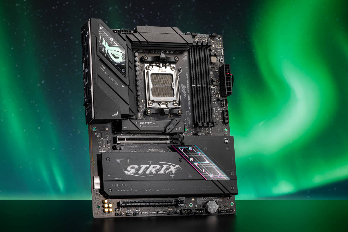 ASUS presenta en el CES 2025 21 placas base X870E, B850 y B840 para AMD Ryzen 9000