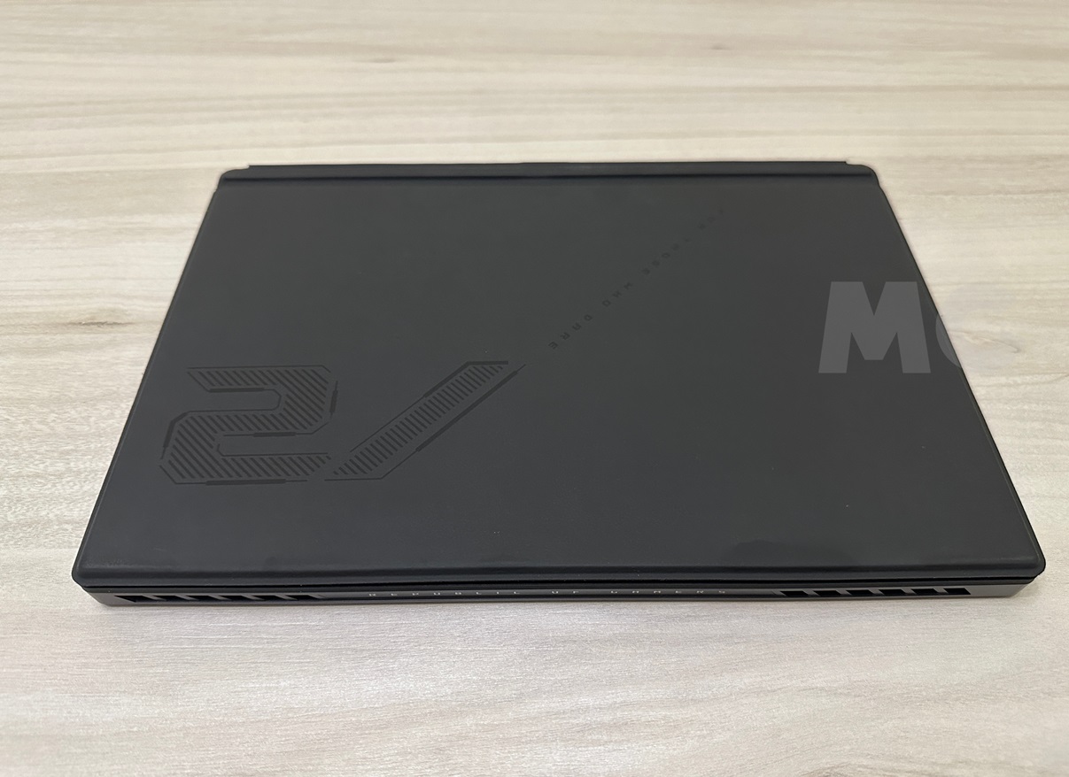 ASUS ROG FLOW Z13 2025