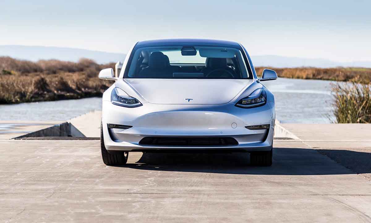 Tesla, acusada de manipular cuentakilómetros para evitar reparaciones en garantía