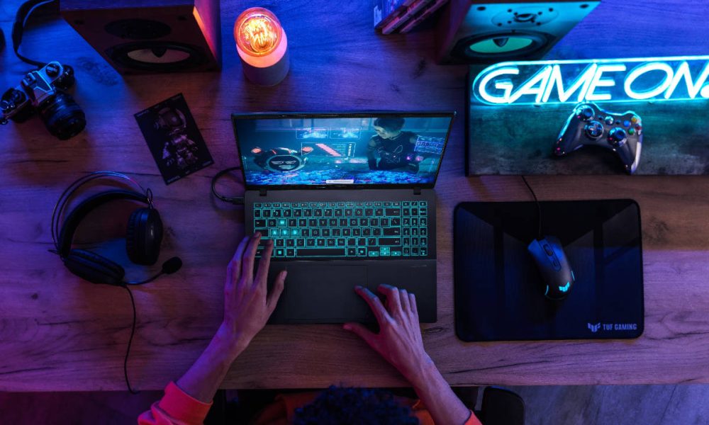 ASUS V16: un portátil versátil para trabajar, jugar y crear