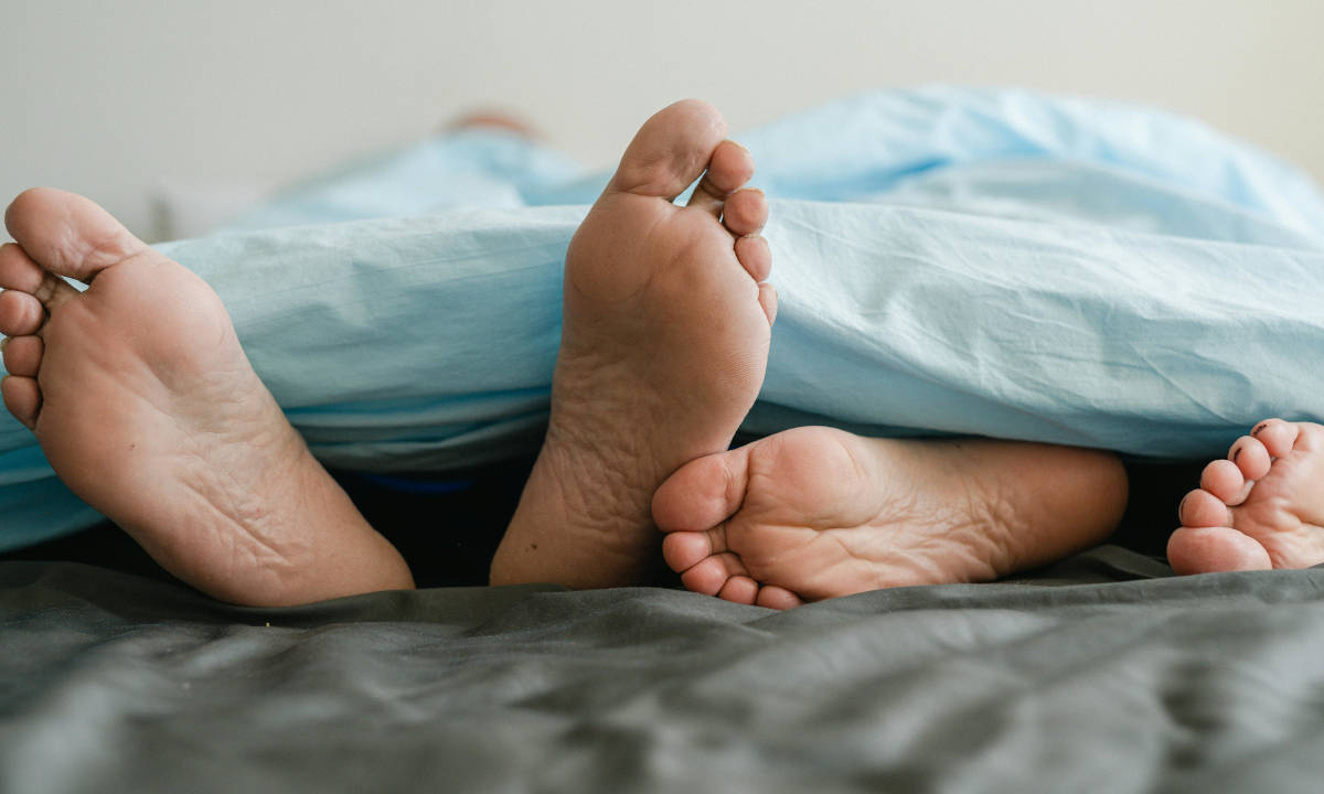 Dormir bien en pareja: soluciones inteligentes para el descanso