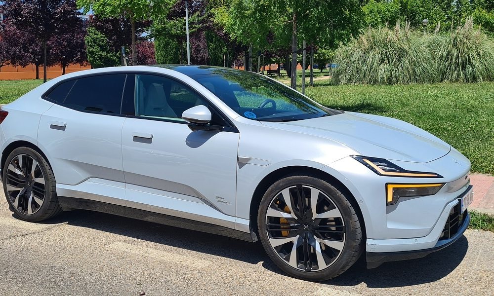 Polestar 4 dual motor